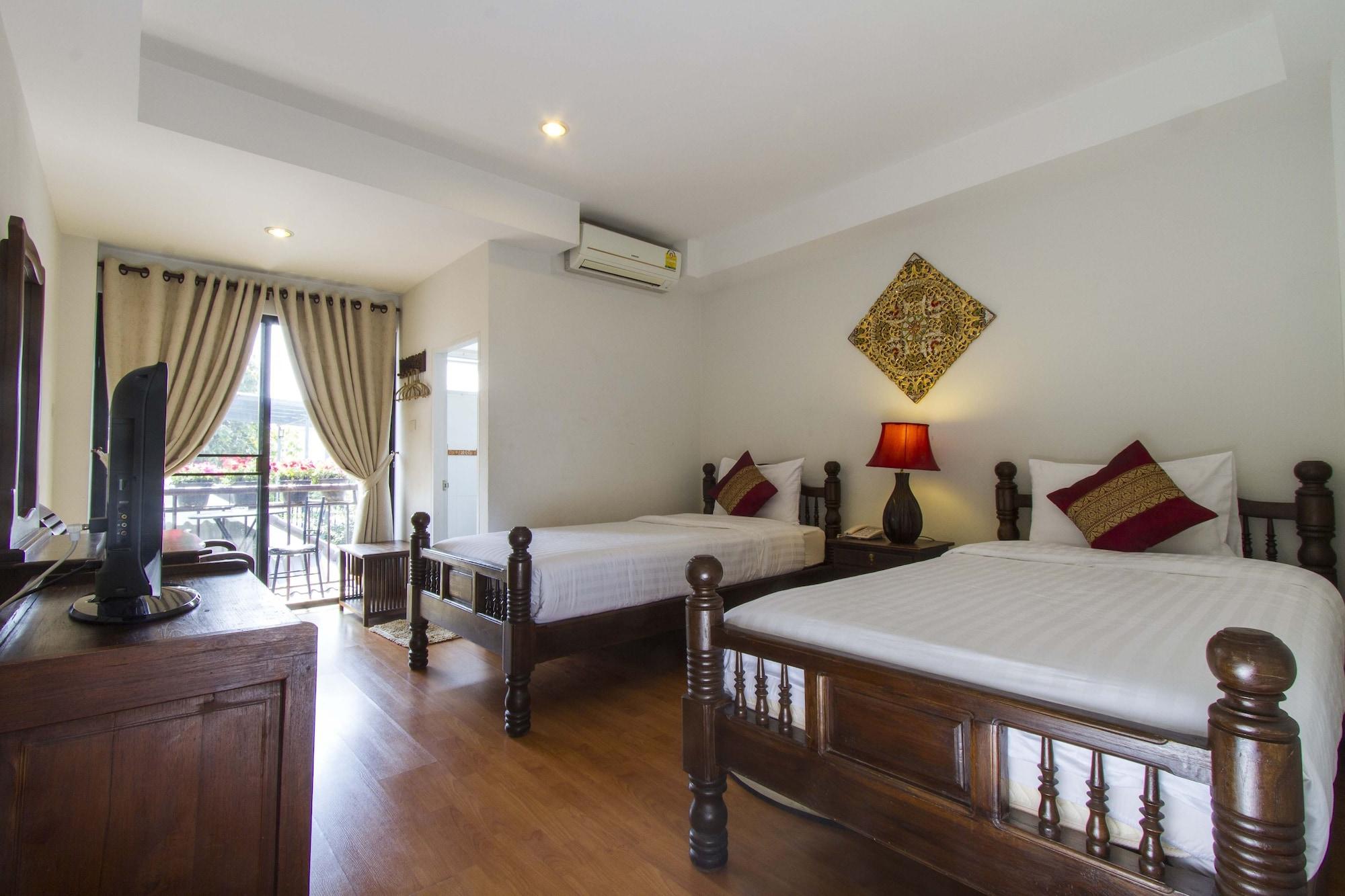 Rachamankha Flora House Hotel Чиангмай Екстериор снимка