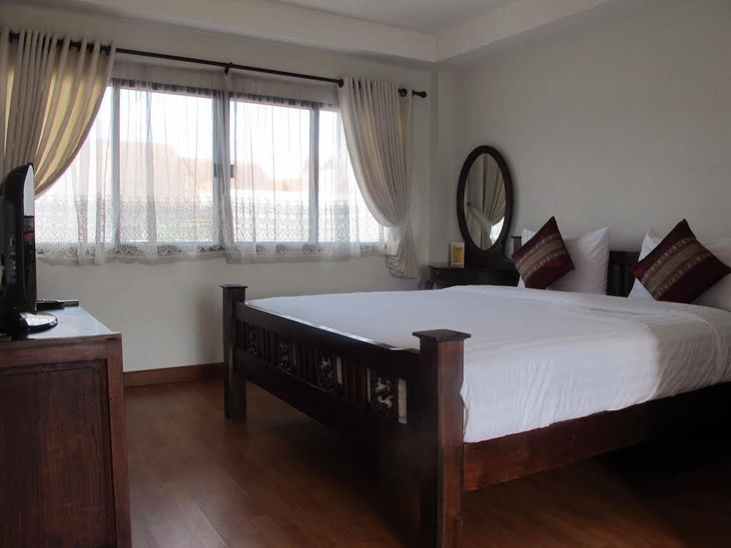 Rachamankha Flora House Hotel Чиангмай Екстериор снимка